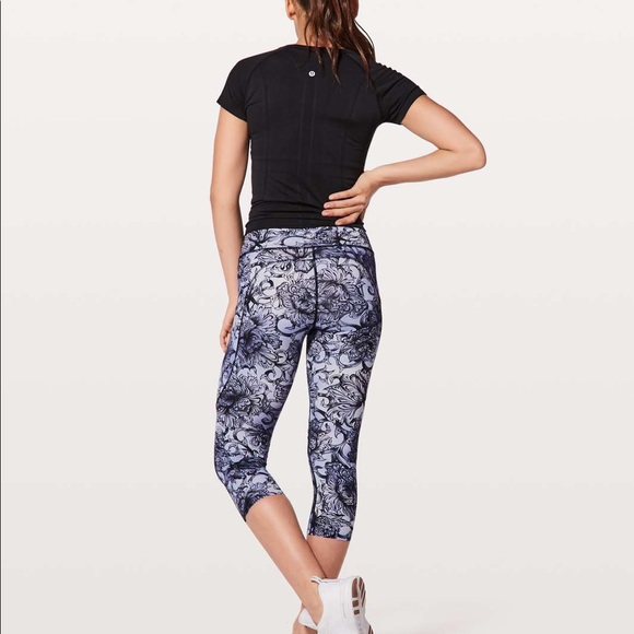 Lululemon Fast And Free Crop Hanakotoba Starlight Multi - Picture 3 of 5